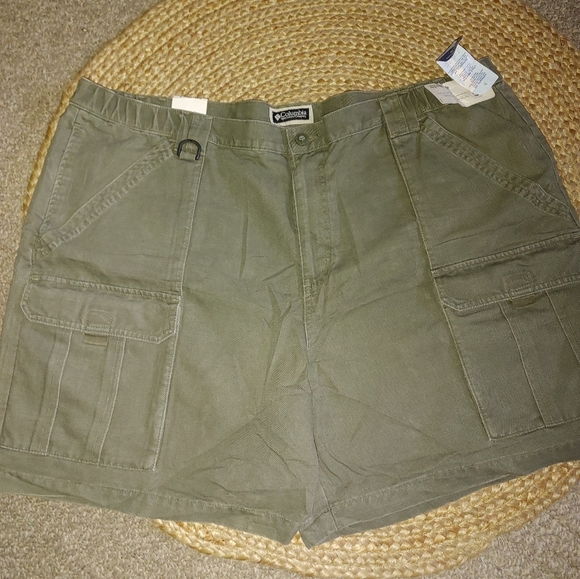 Men's Columbia cargo shorts size XXL NWT khaki green - Picture 1 of 8